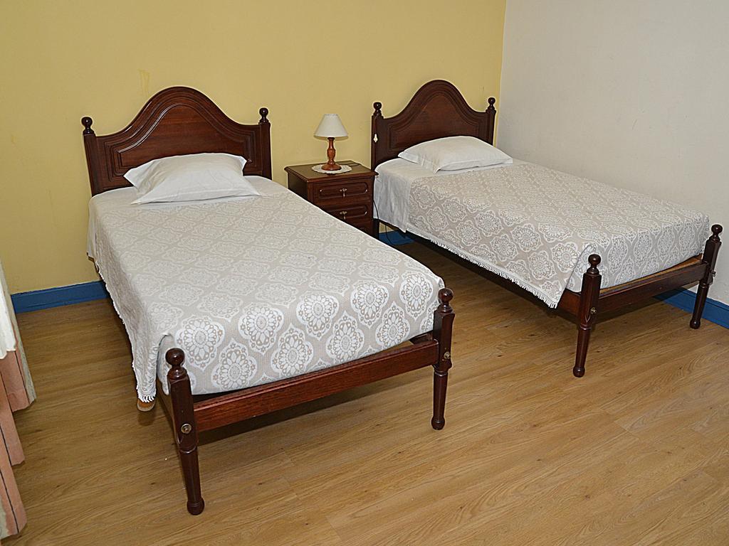 Hotel Pensao Astoria Funchal  Zimmer foto